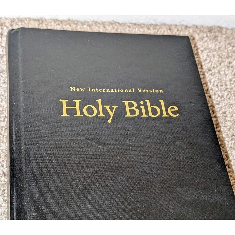 NIV Holy Bible New International Version Black‎ Hardcover Zondervan